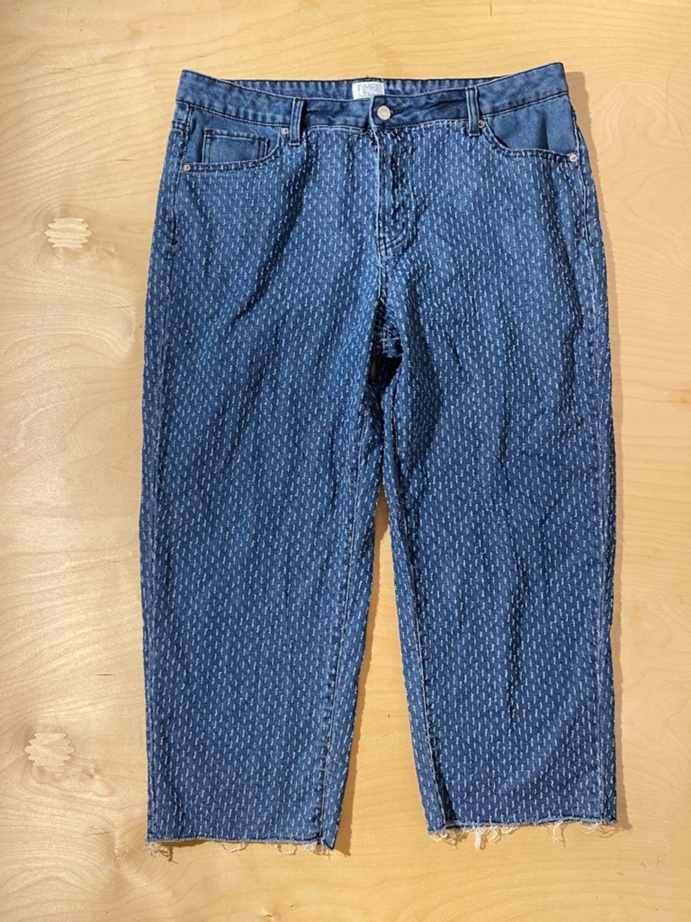 Time and Tru Blue Patterned Straight Jeans 18 (RE)